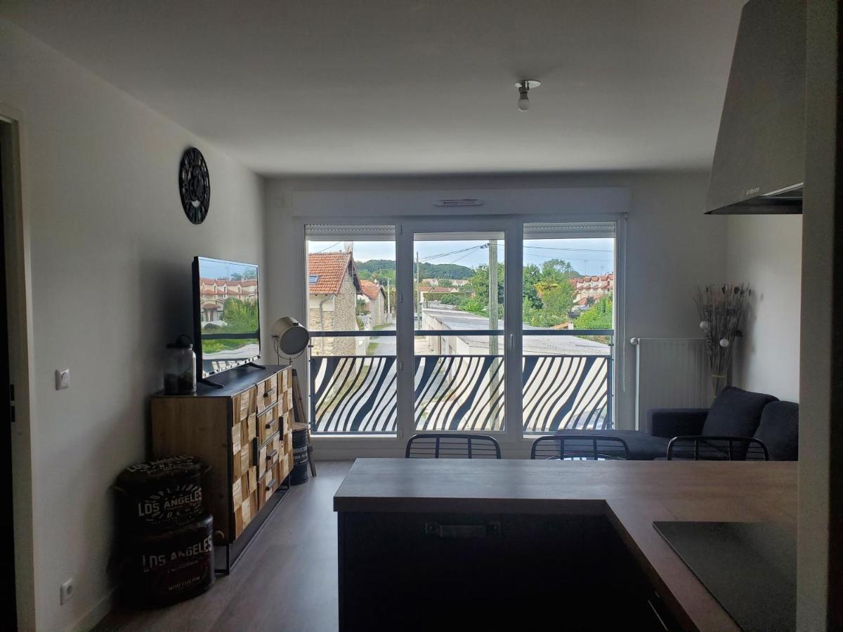 סן-פרז'ו-פונטיירי Joli Appartement Proche Du Centre-Reseau Orange Pour Capter מראה חיצוני תמונה
